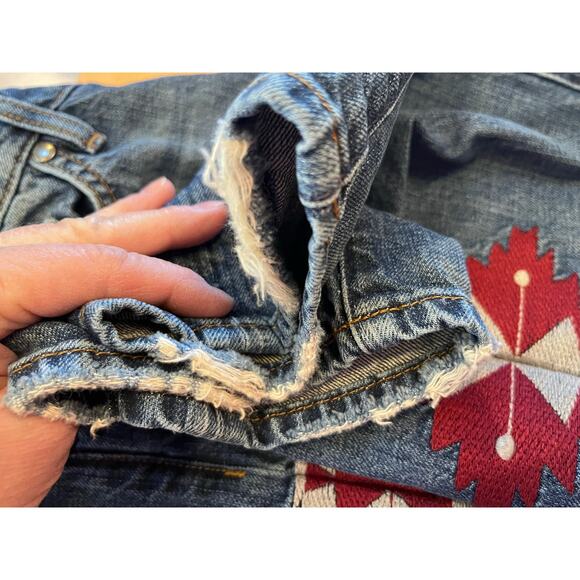 Vintage Miss Me Women 28 Blue Boyfriend Embroidered Button Fly Hippie Boho Jeans - Picture 9 of 12